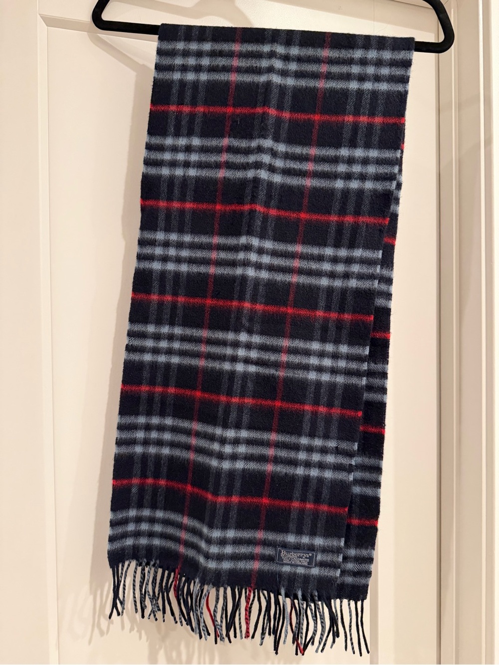 Burberrys Vintage Navy cashmere Scarf